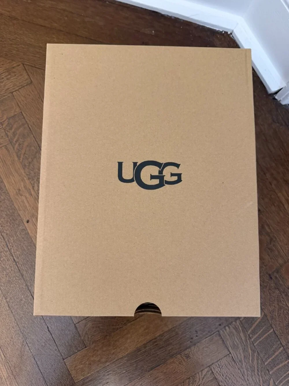 Brand New UGG Nita Platform Size 9